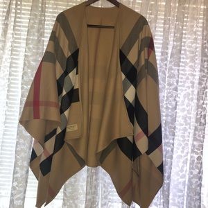 Authentic Reversible Merino Wool Burberry Poncho